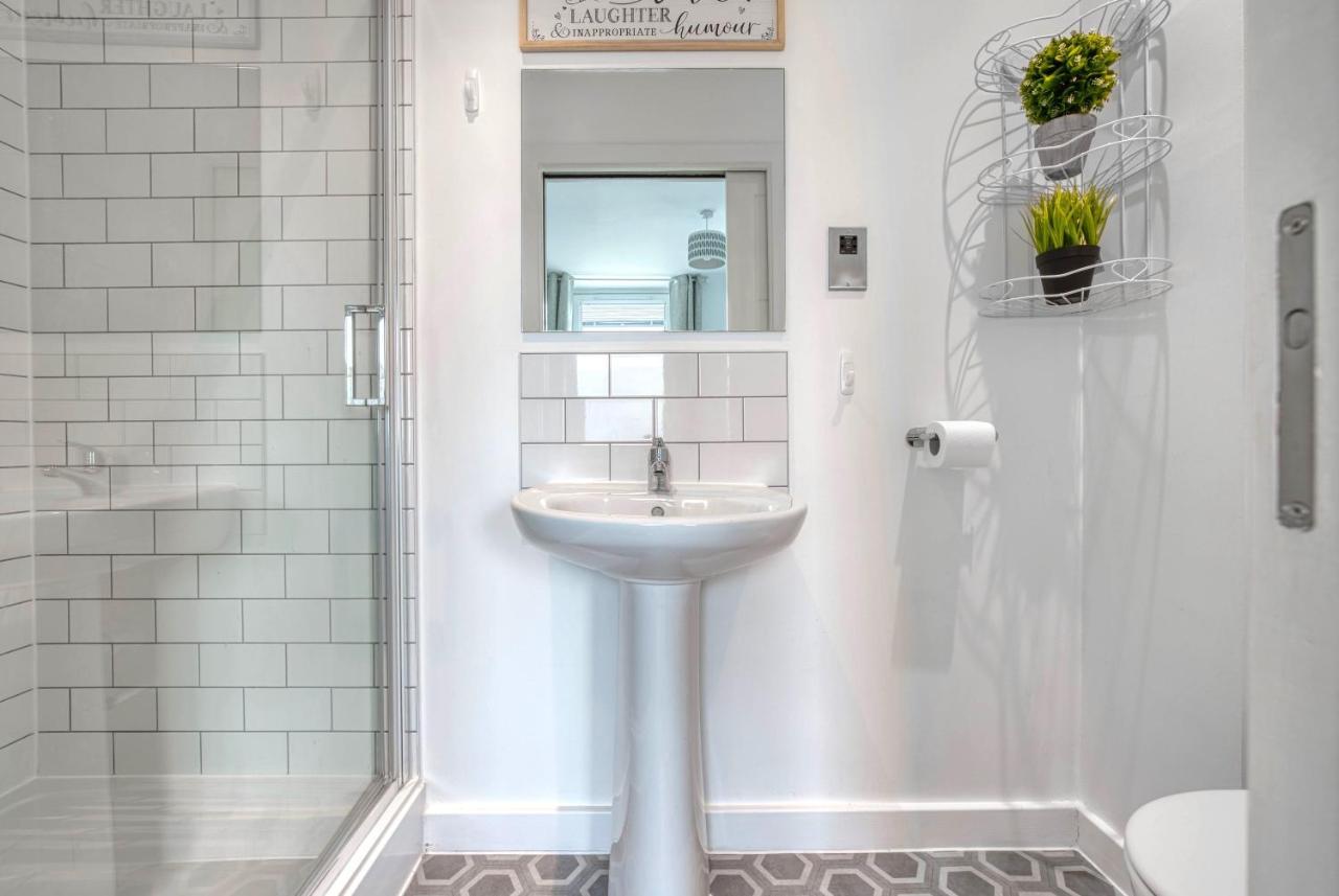 The Post House Two By Fortuna Property Gloucester Buitenkant foto